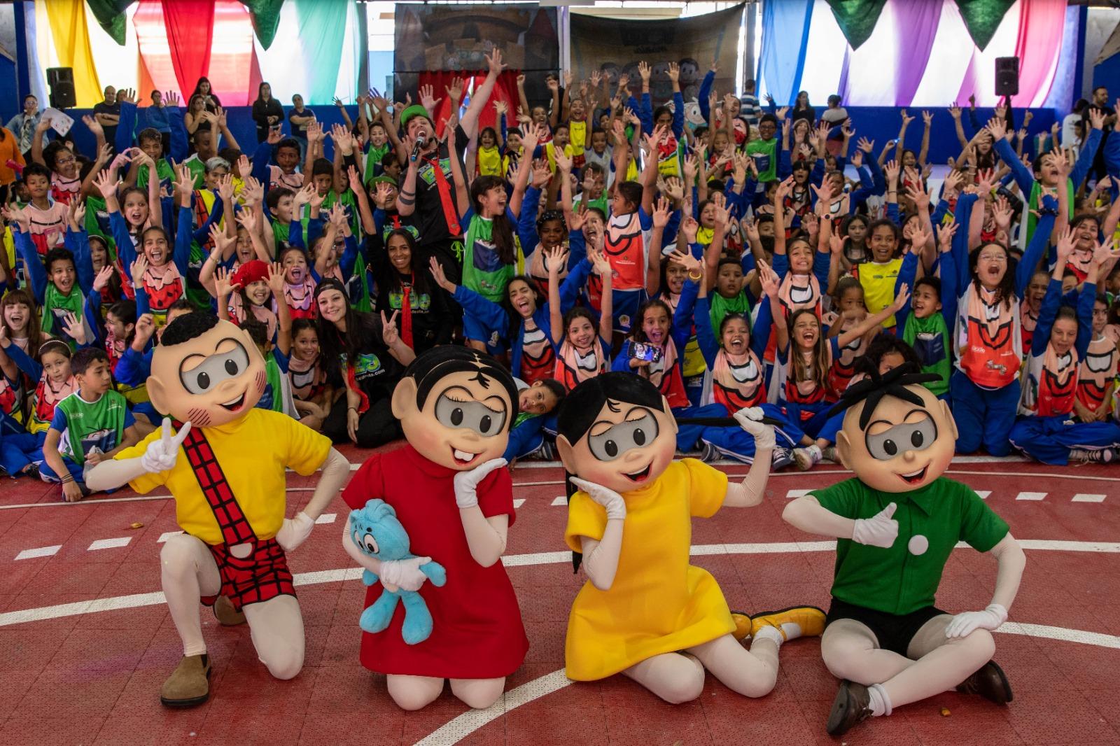 Turma da Mônica participa do lançamento do projeto ‘Vôlei Mania’ em Itaquá